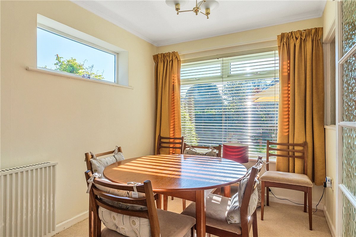 4 bedroom house, Ailesbury Way, Burbage SN8 - Available
