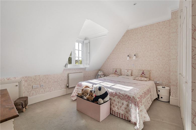 4 bedroom house, Phoenix Square, Pewsey SN9 - Available