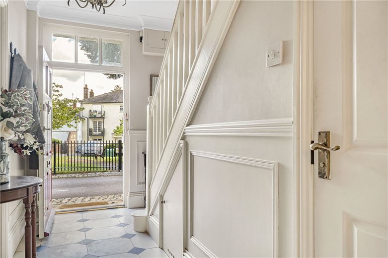 4 bedroom house, Phoenix Square, Pewsey SN9 - Available
