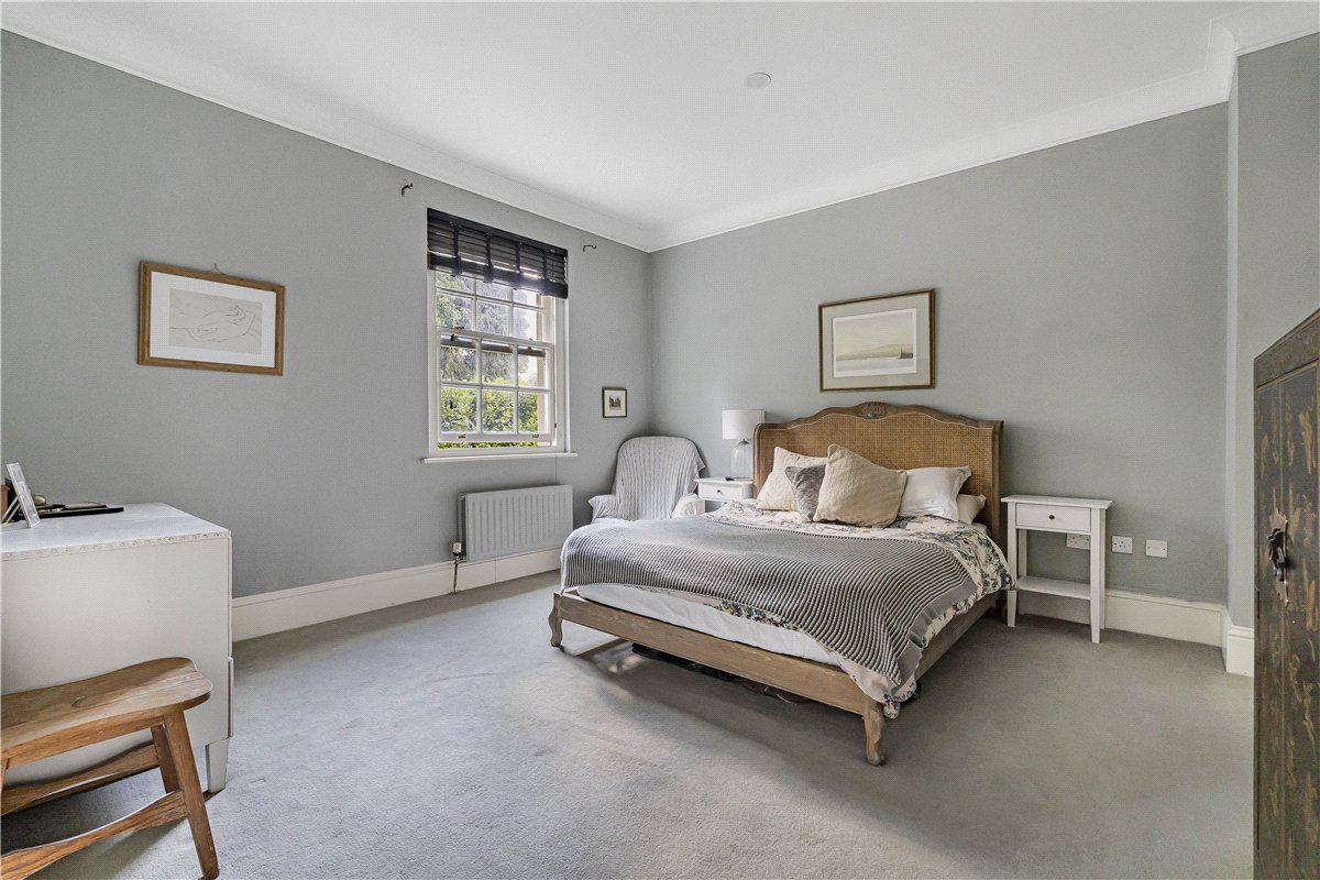 4 bedroom house, Phoenix Square, Pewsey SN9 - Available