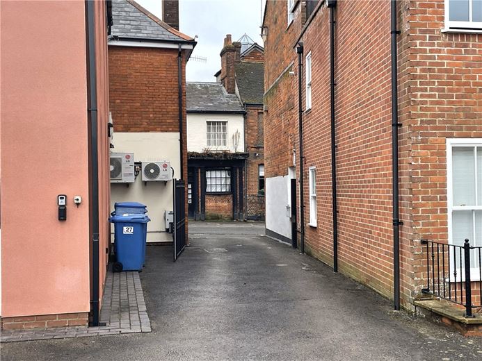  bedroom , The Parade, Marlborough SN8 - Sold STC