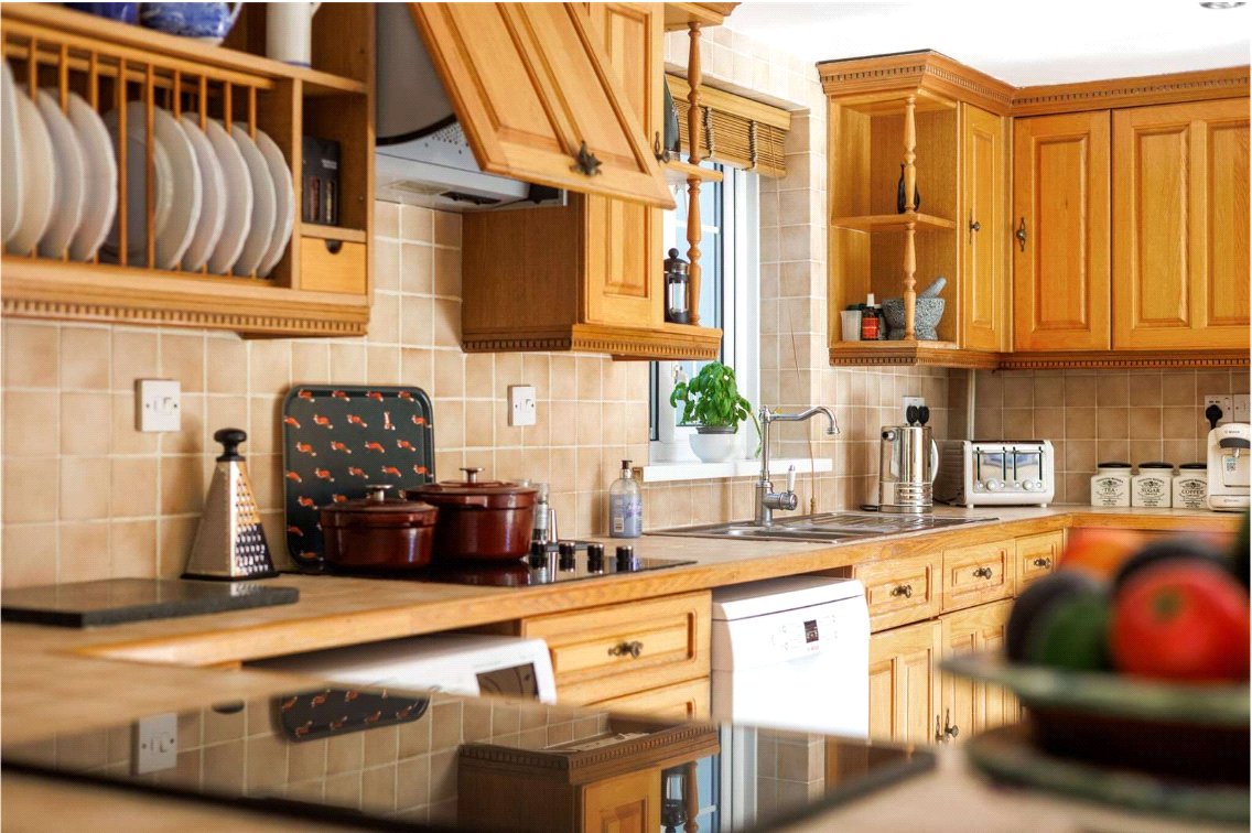 4 bedroom house, Pall Mall, Burbage SN8 - Available