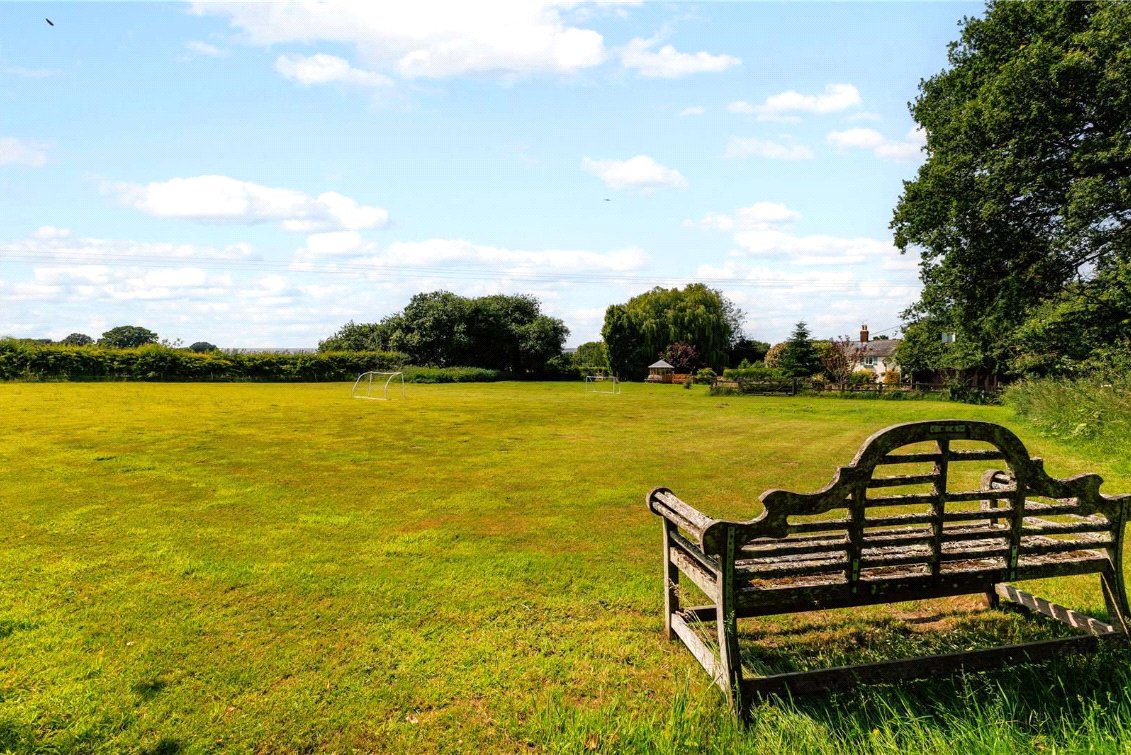 4 bedroom house, Pall Mall, Burbage SN8 - Available