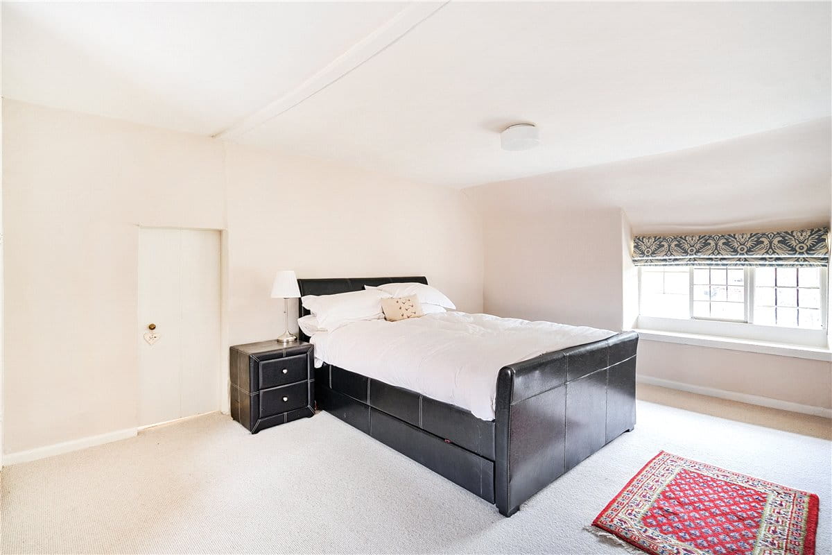 2 bedroom house, Castle Street, Aldbourne SN8 - Available