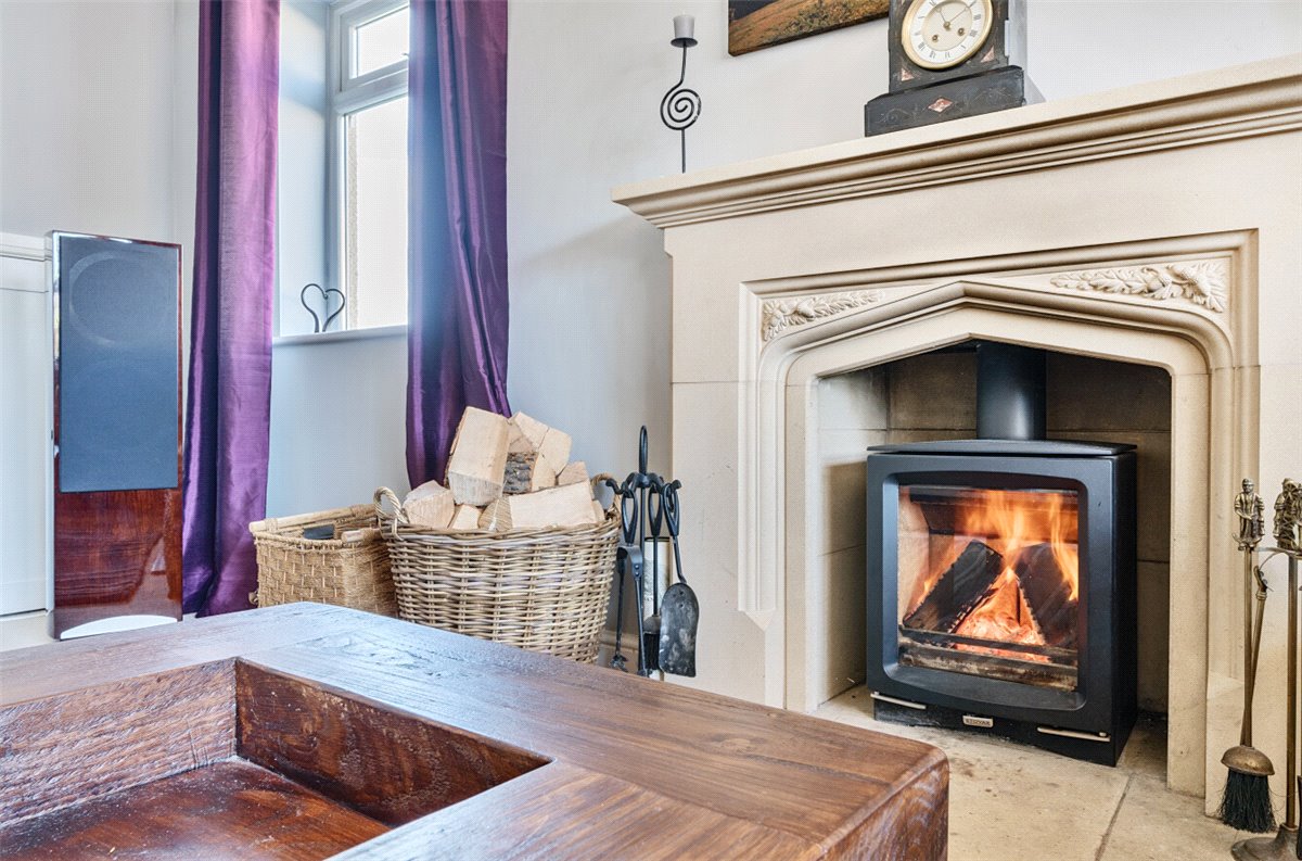 5 bedroom house, Studley Corner, Studley SN11 - Sold