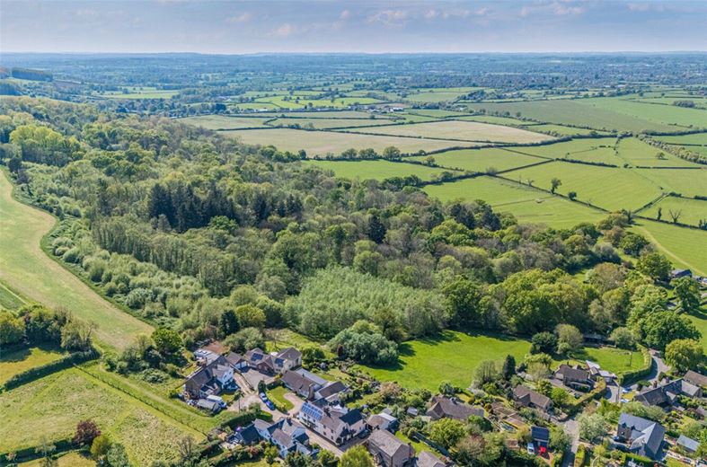 5 bedroom house, Studley Corner, Studley SN11 - Sold