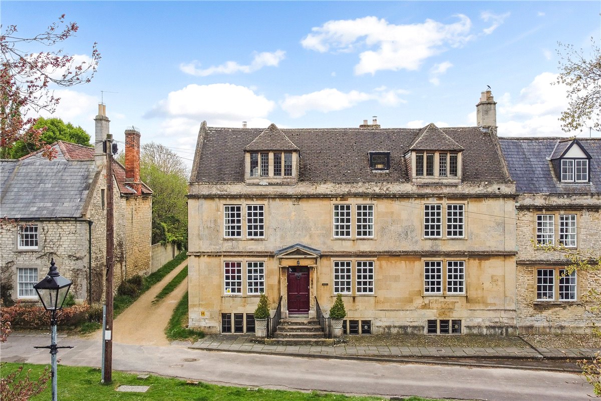 6 bedroom house, The Green, Calne SN11 - Sold