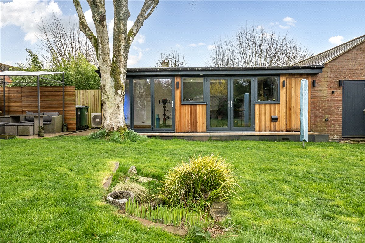 3 bedroom house, Martinsell Green, Pewsey SN9 - Available