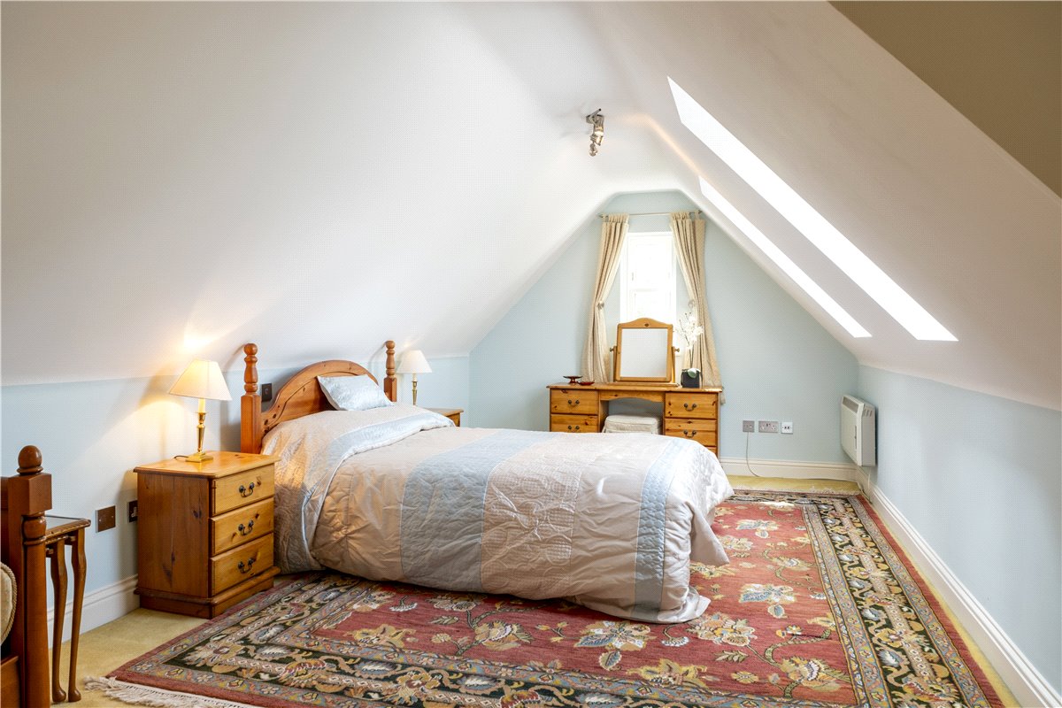 7 bedroom house, Milton Lilbourne, Pewsey SN9 - Available