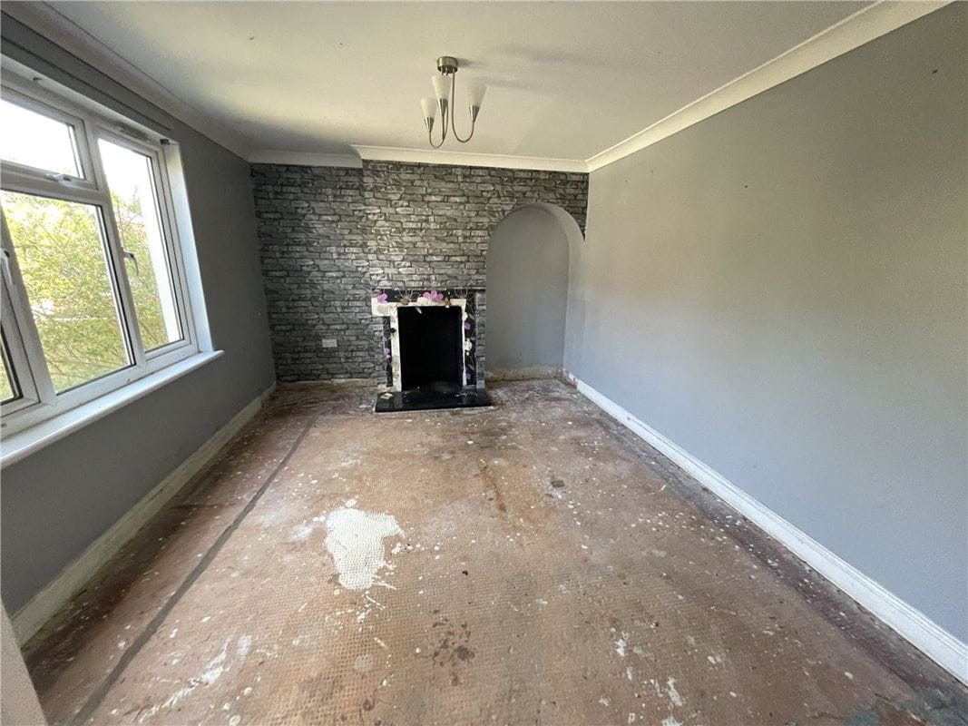 3 bedroom house, Bondfields, Woodborough SN9 - Sold STC