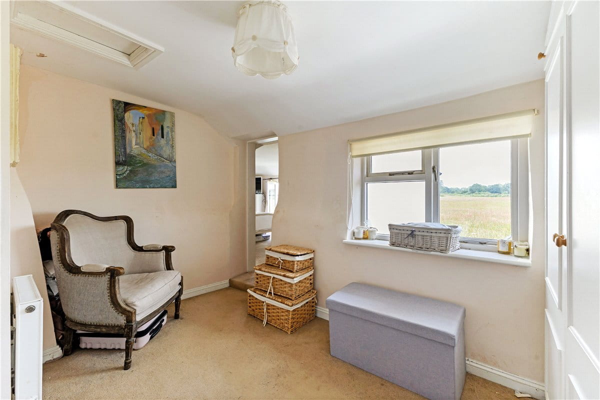 4 bedroom house, Knowle, Pewsey SN9 - Available