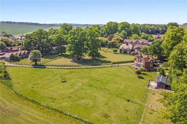 4 bedroom house, Russley Park, Baydon SN8 - Sold