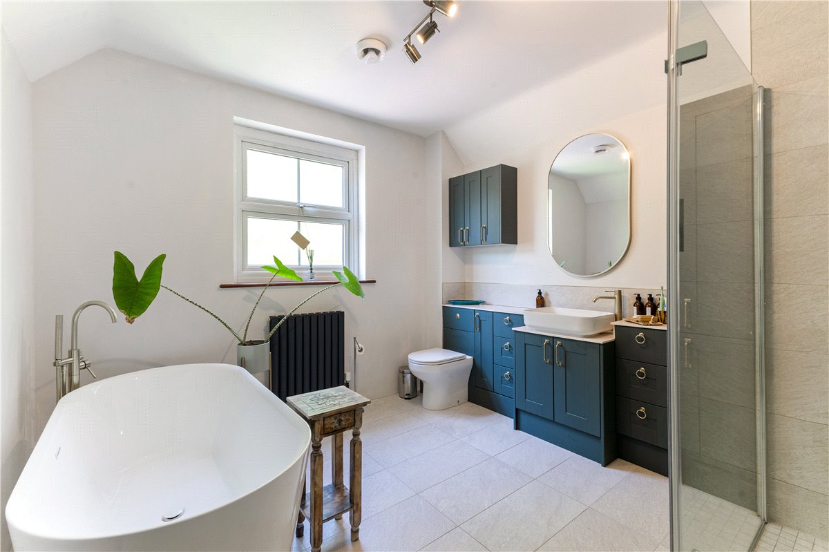 4 bedroom house, Russley Park, Baydon SN8 - Sold