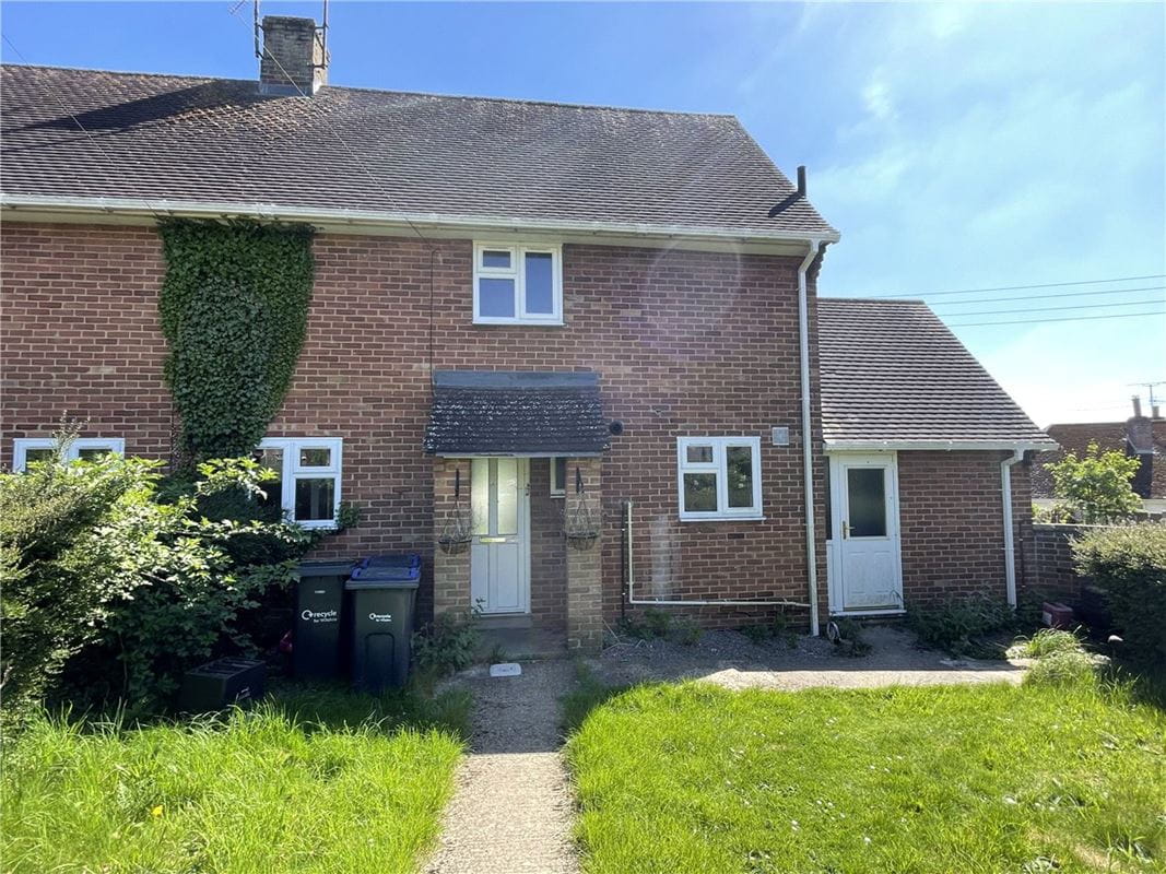 2 bedroom house, Swans Close, Ramsbury SN8 - Sold STC
