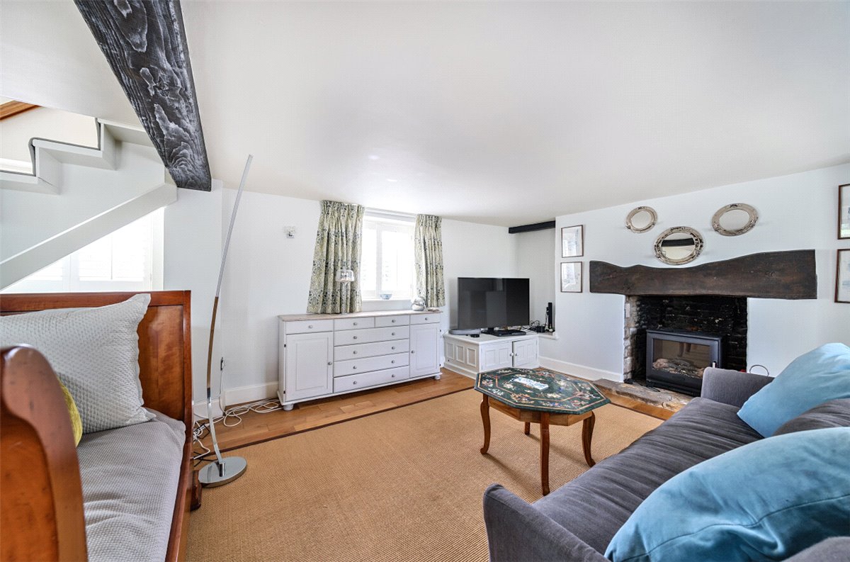 4 bedroom house, Yatesbury, Calne SN11 - Available