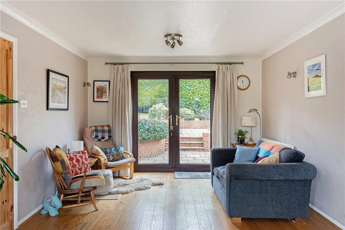 4 bedroom house, Hughes Close, Marlborough SN8 - Available