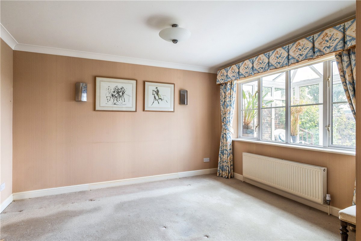 3 bedroom house, Back Lane, Marlborough SN8 - Available