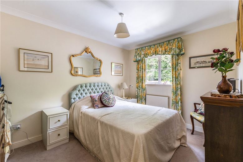 3 bedroom house, Back Lane, Marlborough SN8 - Available