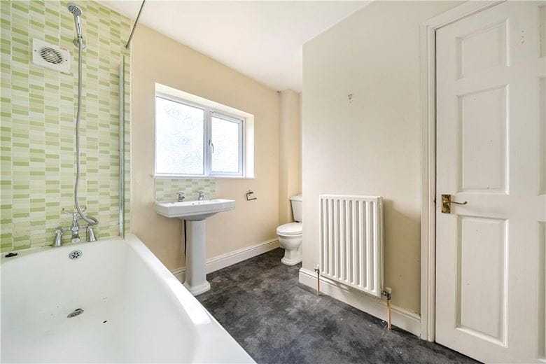 4 bedroom house, Andover Road, Upavon SN9 - Sold STC