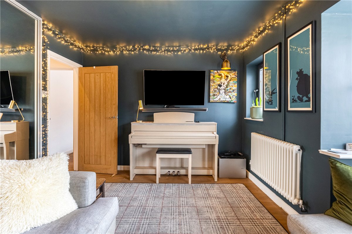 4 bedroom house, Blowhorn Street, Marlborough SN8 - Sold STC