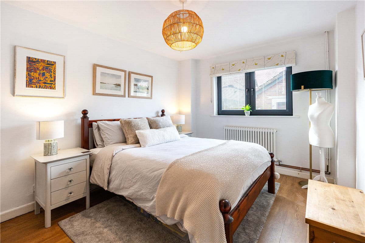 4 bedroom house, Blowhorn Street, Marlborough SN8 - Sold STC