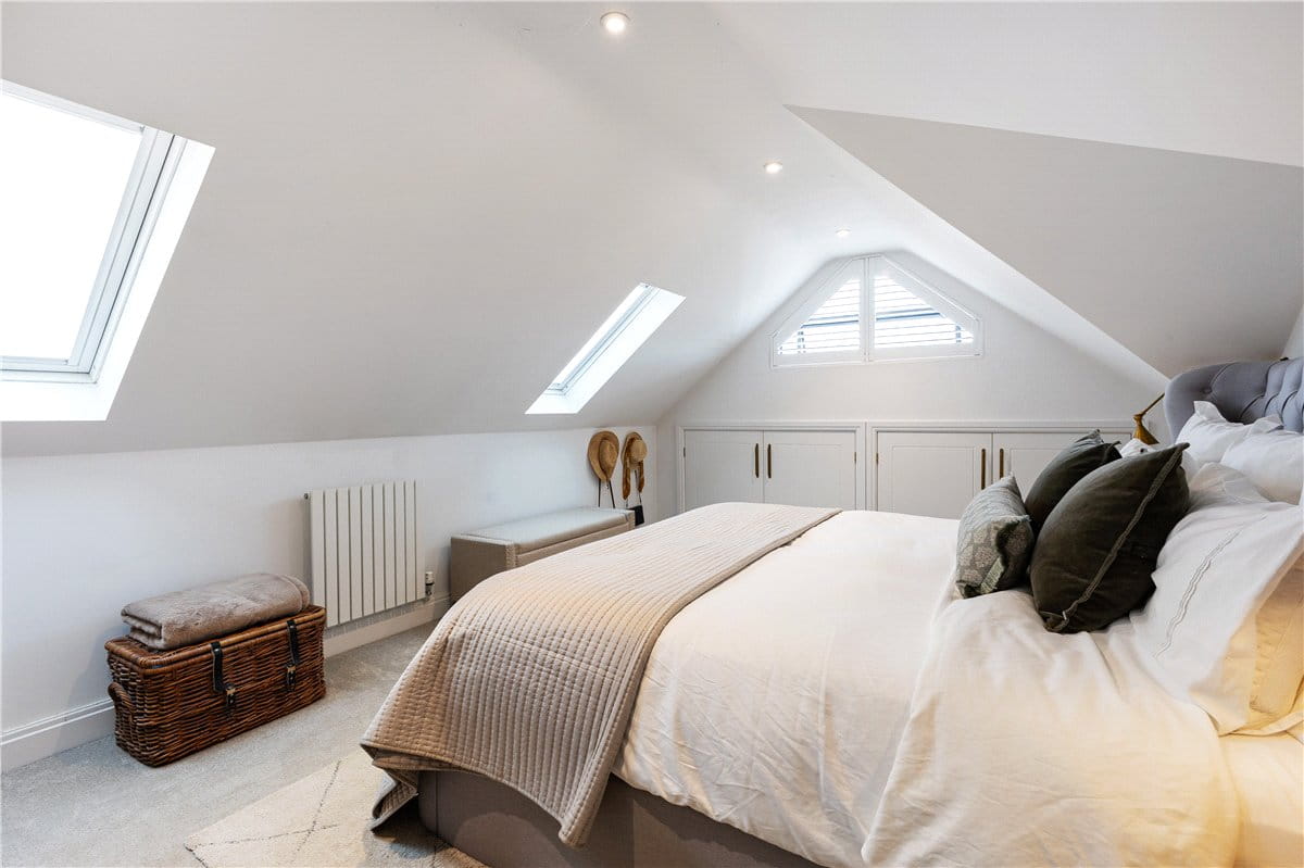 4 bedroom house, Blowhorn Street, Marlborough SN8 - Sold STC