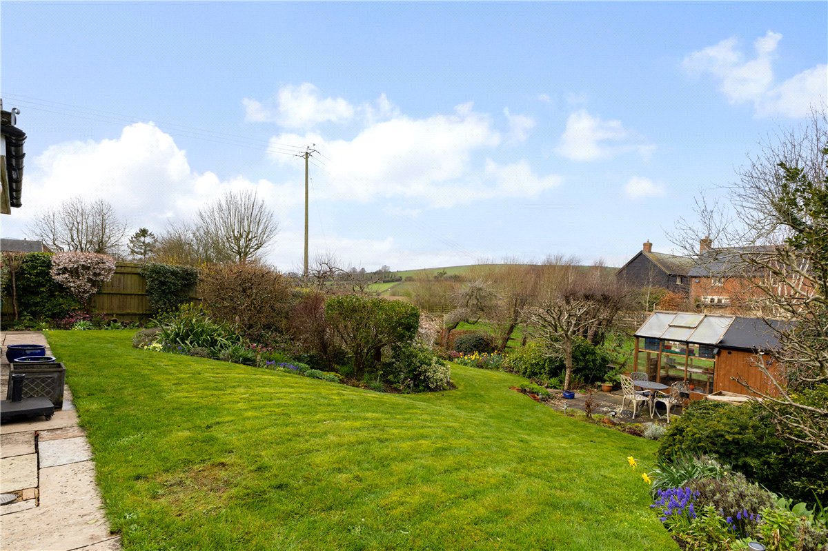 4 bedroom house, Ogbourne St. George, Marlborough SN8 - Available