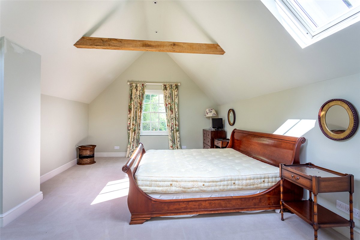 8 bedroom house, Oxenwood, Marlborough SN8 - Available