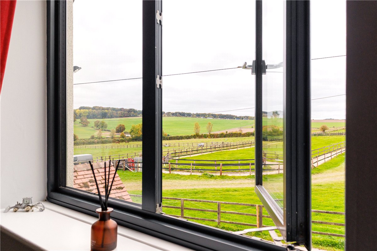 4 bedroom house, Russley Park, Baydon SN8 - Available