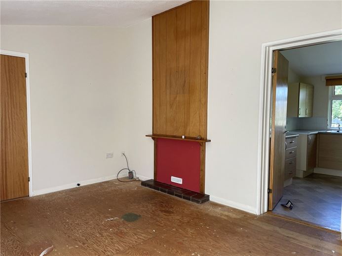 2 bedroom bungalow, Manton Close, Manton SN8 - Available