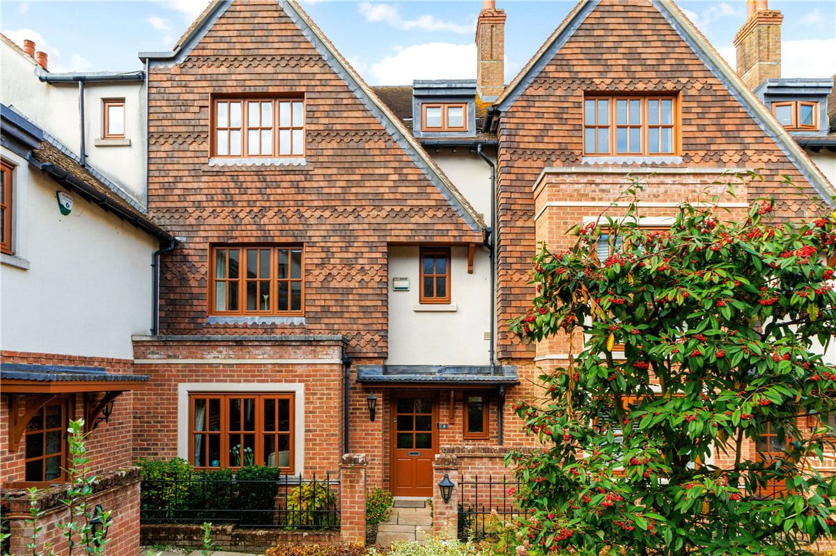 4 bedroom house, Cromwell Court, Marlborough SN8 - Available