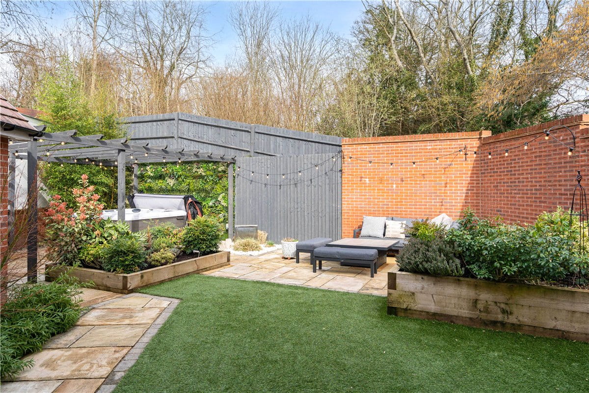 3 bedroom house, Garside Way, Marlborough SN8 - Available