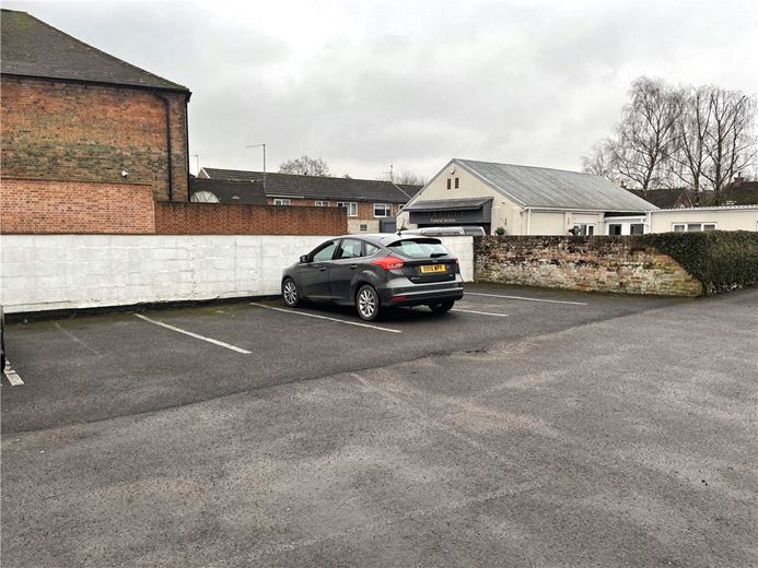  bedroom , The Parade, Marlborough SN8 - Sold