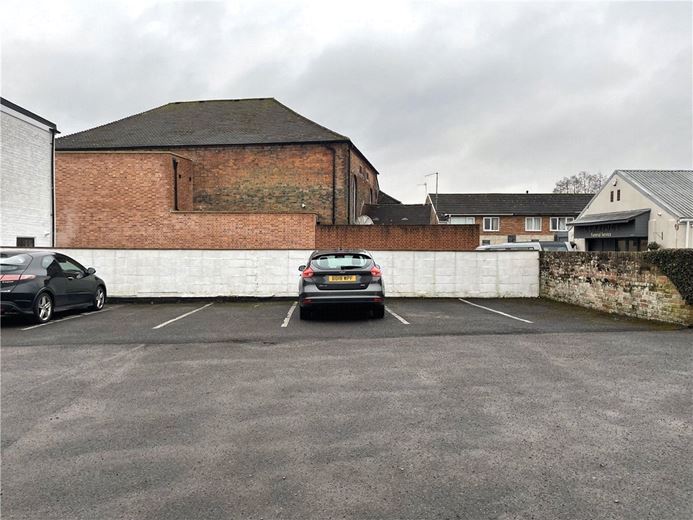  bedroom , The Parade, Marlborough SN8 - Sold