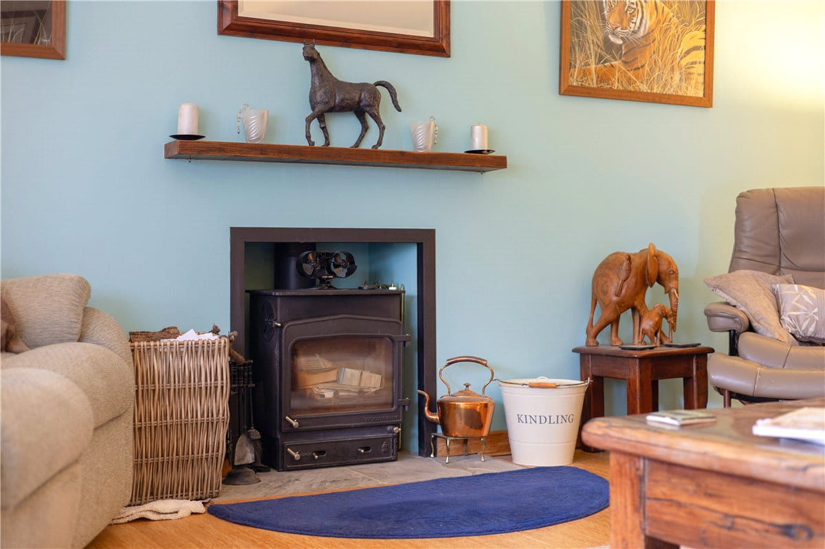 5 bedroom house, Littleworth, Pewsey SN9 - Available