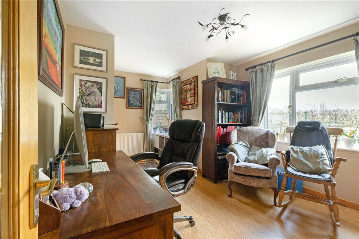 5 bedroom house, Littleworth, Pewsey SN9 - Available