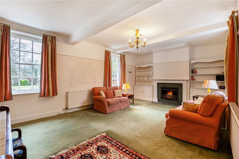 6 bedroom house, Farm Lane, Aldbourne SN8 - Available