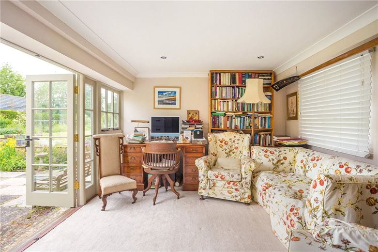 4 bedroom house, Castle Street, Calne SN11 - Available