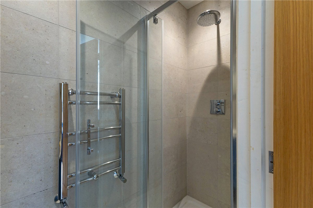 5 bedroom house, Bridge Street, Manton SN8 - Available