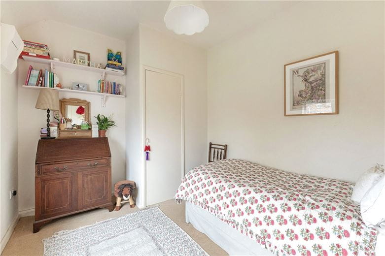 3 bedroom house, Church Street, Great Bedwyn SN8 - Available