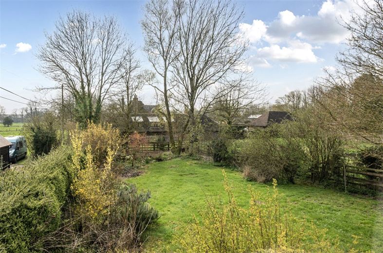 3 bedroom cottage, Brown's Lane, Alton Barnes SN8 - Available