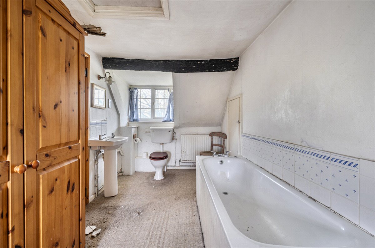 3 bedroom cottage, Brown's Lane, Alton Barnes SN8 - Available