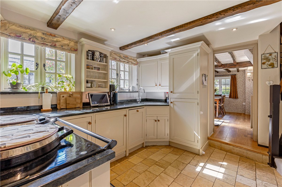 3 bedroom house, The Butts, Aldbourne SN8 - Available