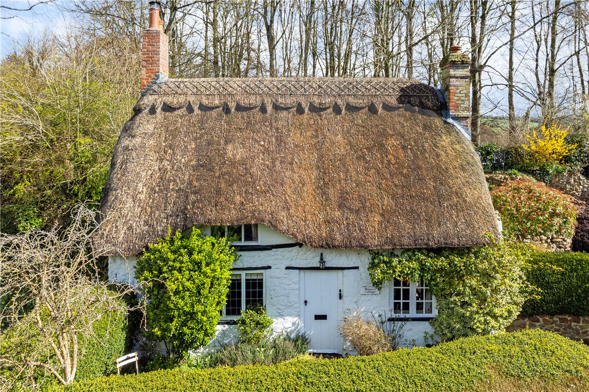 3 bedroom house, The Butts, Aldbourne SN8 - Available
