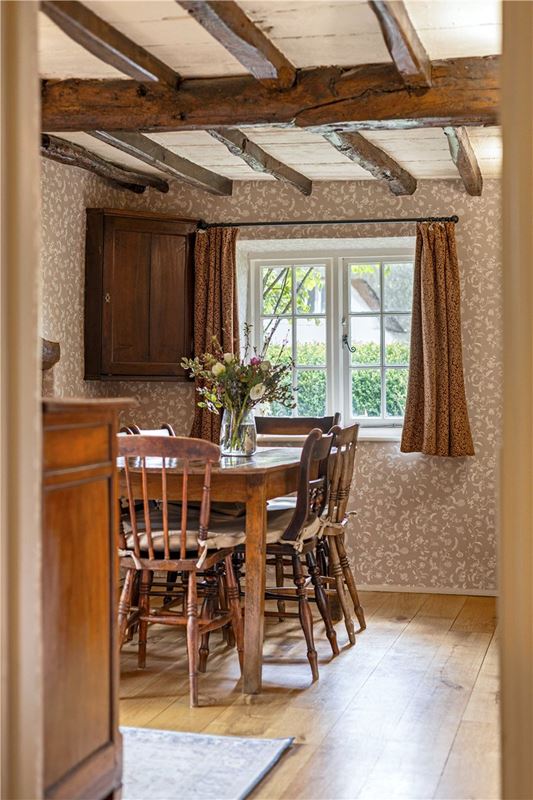 3 bedroom house, The Butts, Aldbourne SN8 - Available
