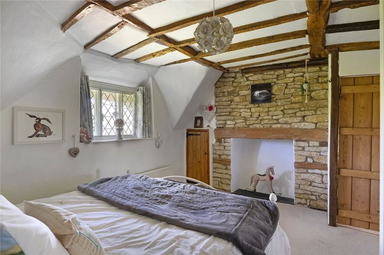 3 bedroom house, Park Lane, Cherhill SN11 - Available