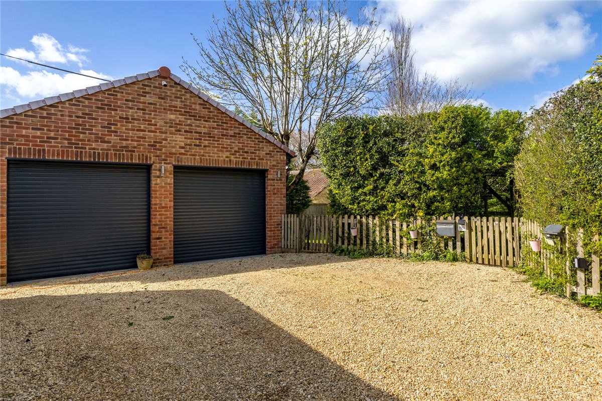 3 bedroom house, Park Lane, Cherhill SN11 - Available