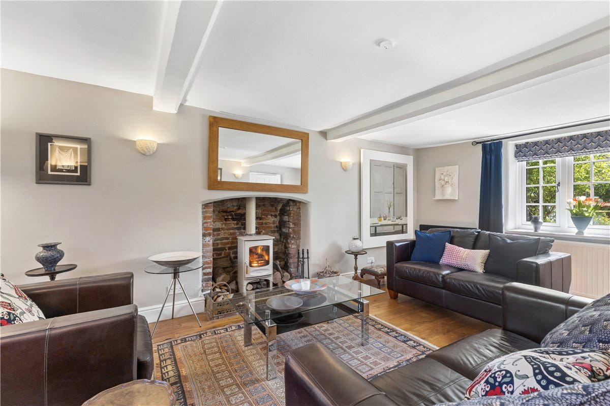 6 bedroom house, The Street, All Cannings SN10 - Available