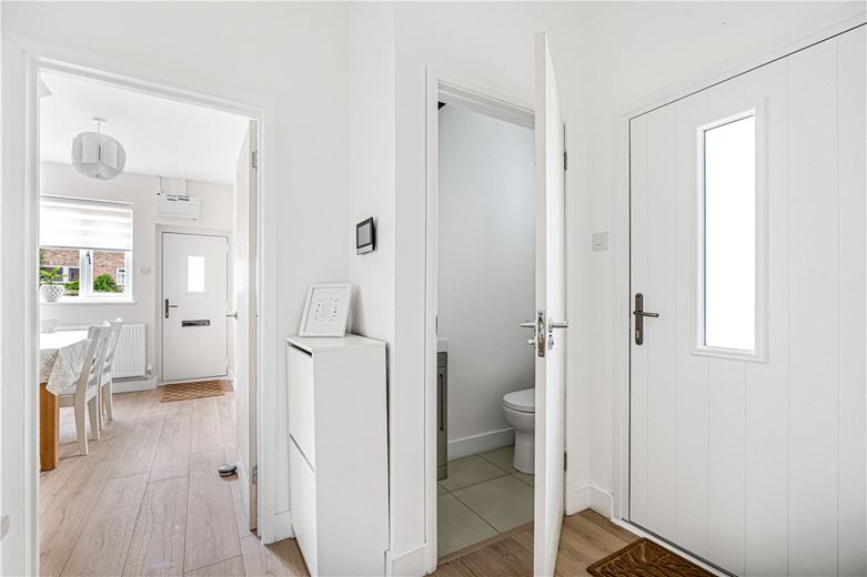 3 bedroom bungalow, Middle Lane, Cherhill SN11 - Available