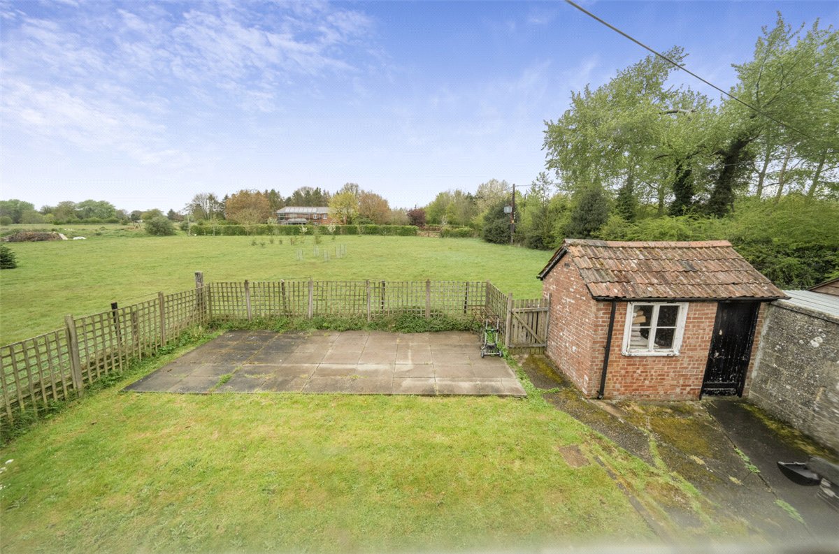 3 bedroom cottage, Dragon Lane, Manningford Bruce SN9 - Available